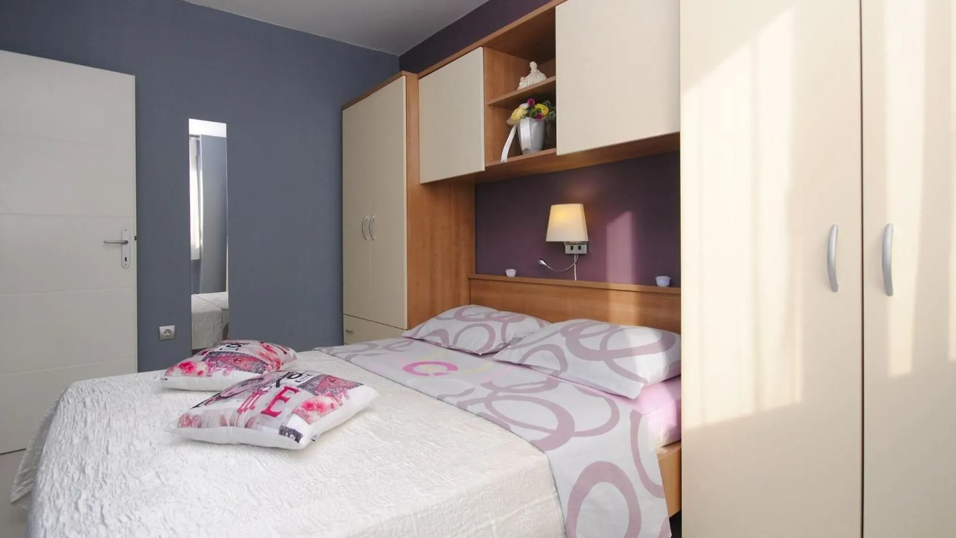 Apartment Antea - One Bedroom Apartment Split